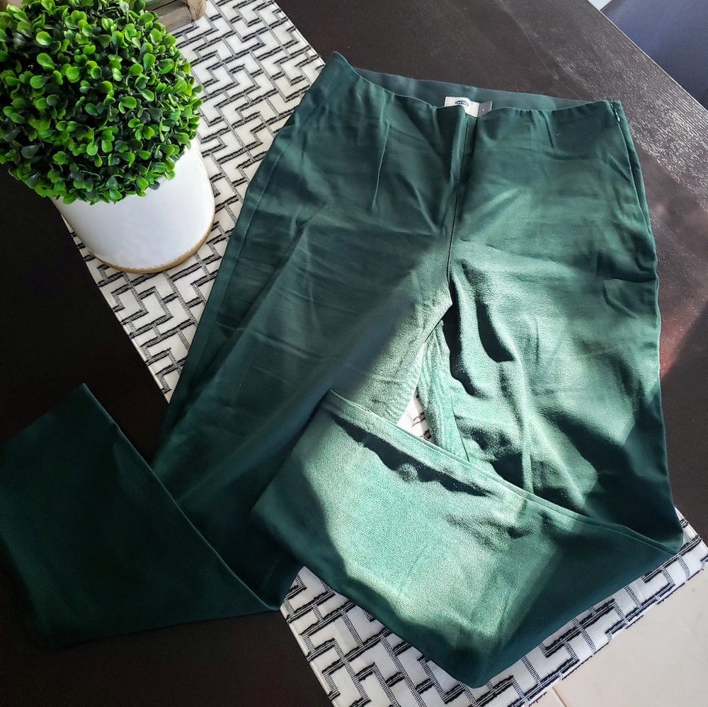 Forrest green high waisted ankle fitted pants